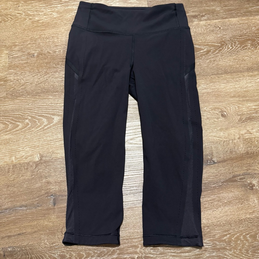 Lululemon Smooth Stride Crop - image 8